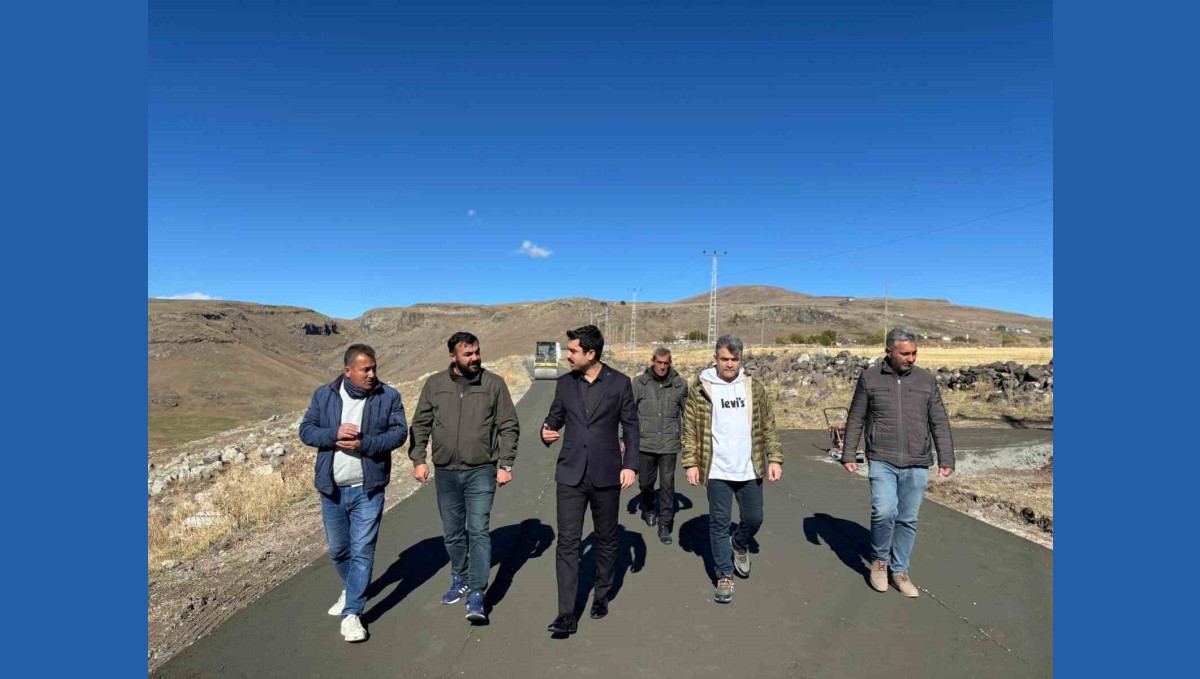 Susuz'da köy yolları beton oluyor