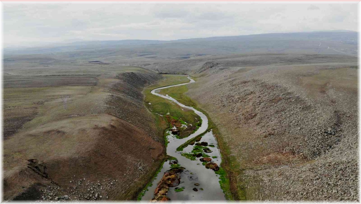 Susuz menderesi havadan görüntülendi