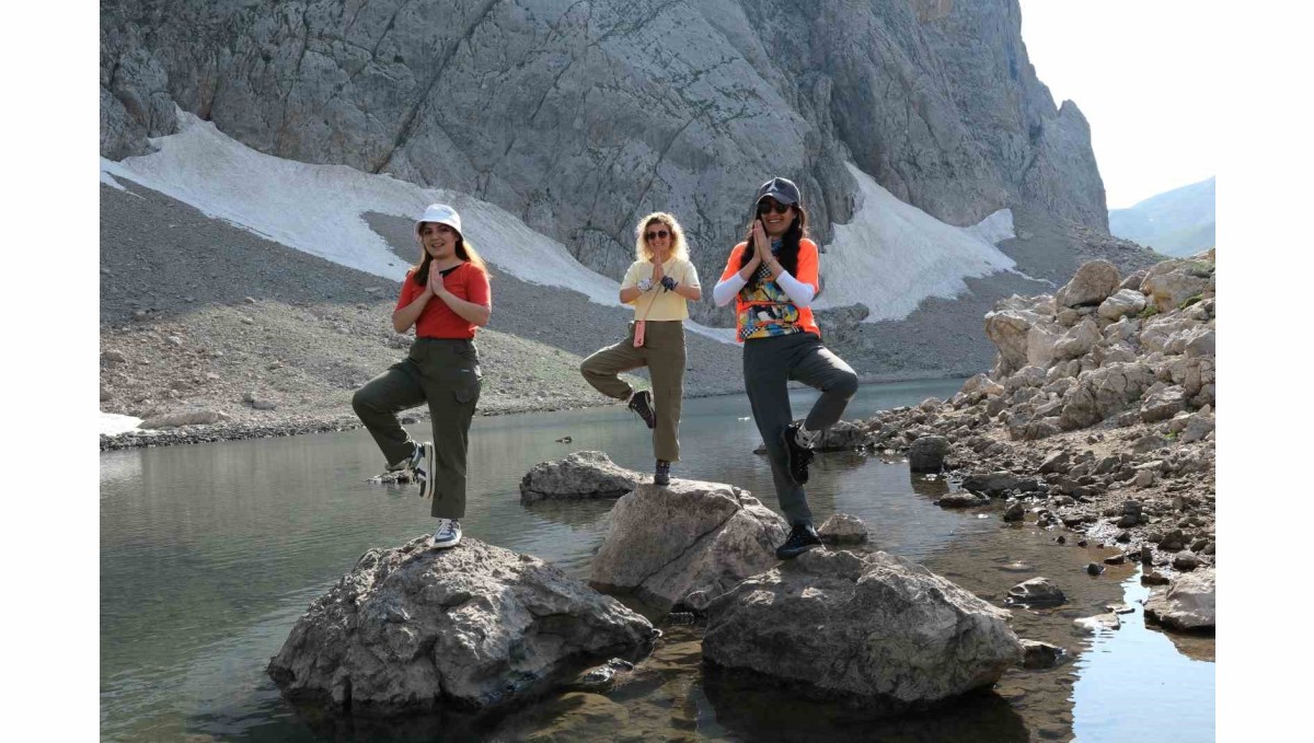 Tabiat güzelliğiyle mest eden Erzincan'da doğaseverlerin yeni gözdesi Sohmarik Yaylası