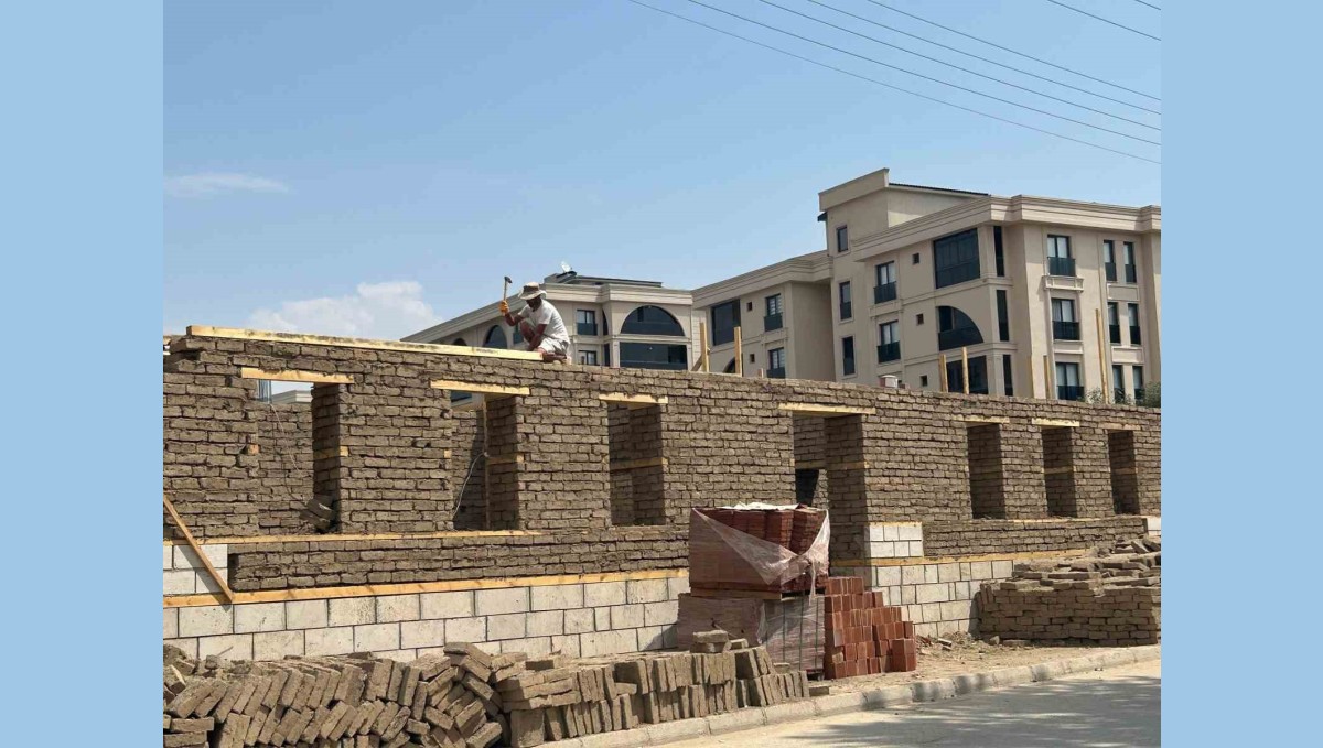 Tahir Paşa Konağı aslına uygun şekilde yeniden inşa ediliyor