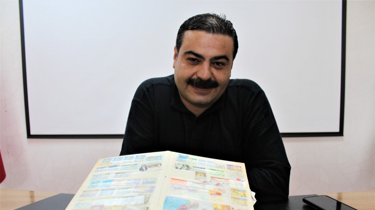 Tam bir tarihe yolculuk, baba oğul 60 yılda bin 100 adet pul biriktirdi