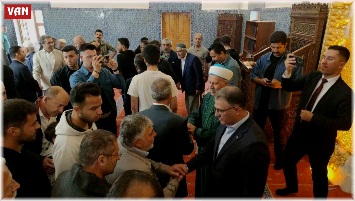 Tarihi camide Kurban Bayramı namazı