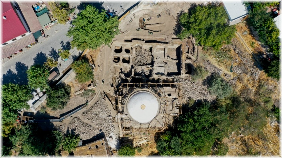 Tarihi Hoca Hasan Hamamında restorasyon çalışmaları devam ediyor