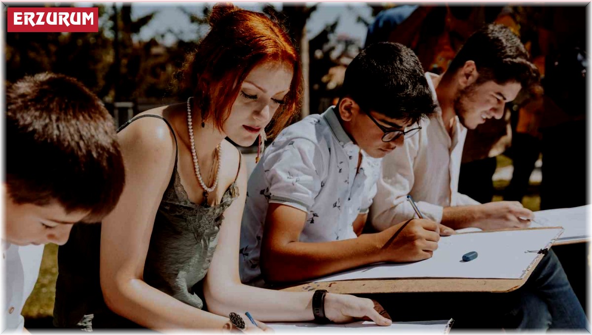 Tarihi resimleyerek öğreniyorlar