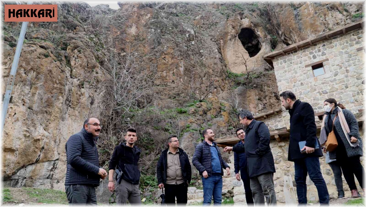 Tarihi taş evleri butik otel olma yolunda