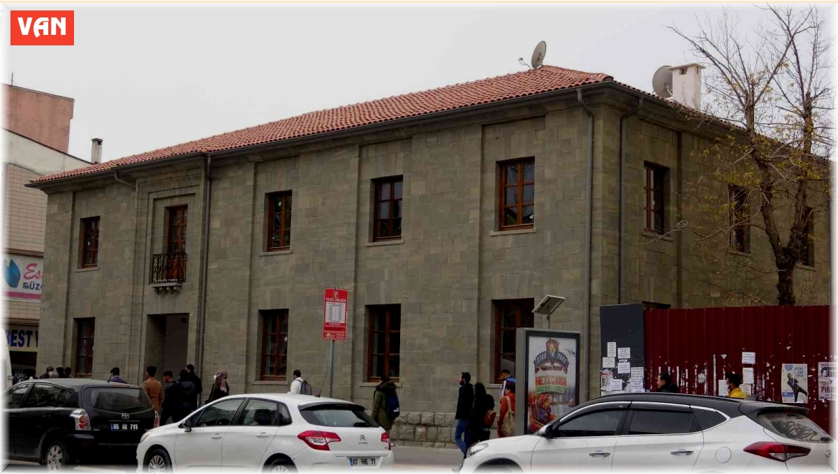 Tarihi Tekel binasının restorasyonu son aşamada