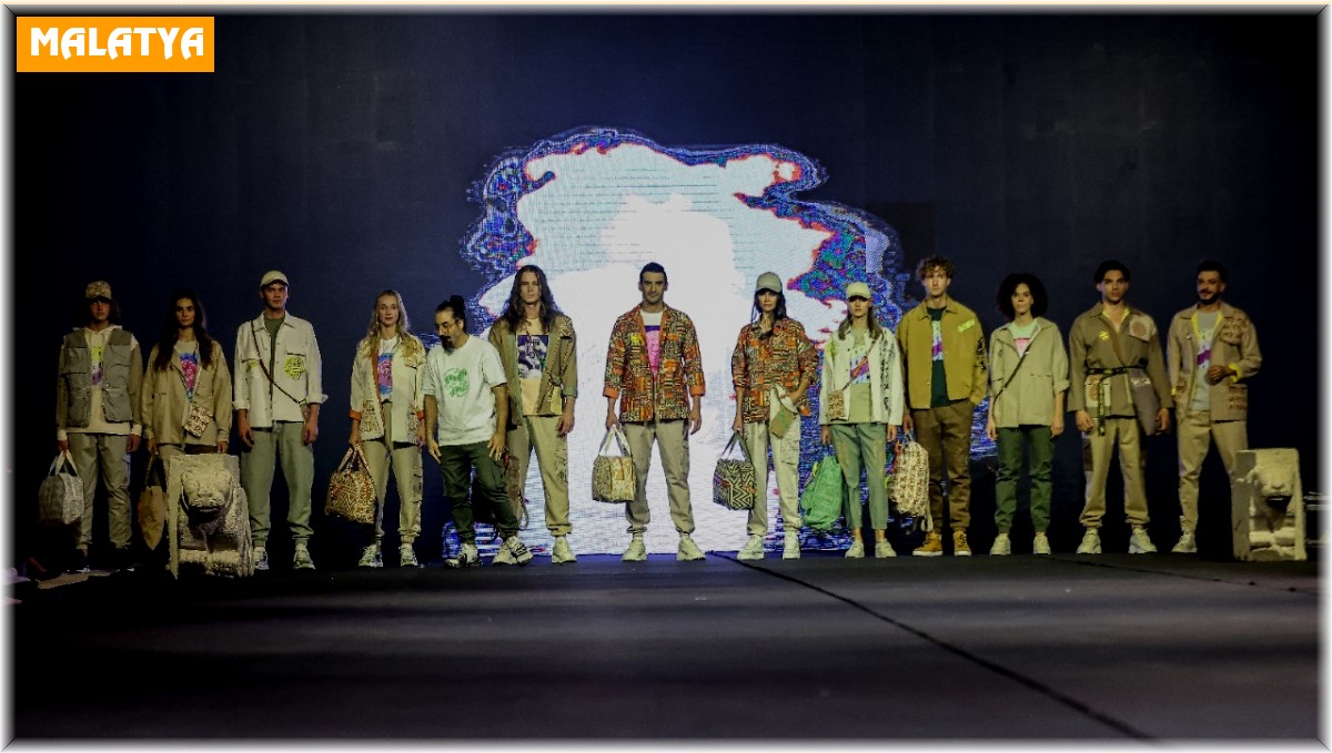 'Tarihin Dokusunda Arslantepe 4 Defilesi' ilgi gördü