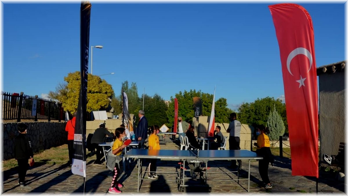 Tarihin gölgesinde spor