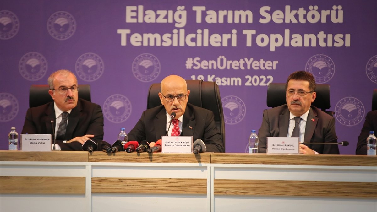 Tarım ve Orman Bakanı Kirişci, Elazığ'da Tarım Sektörü Temsilcileri Toplantısı'na katıldı:
