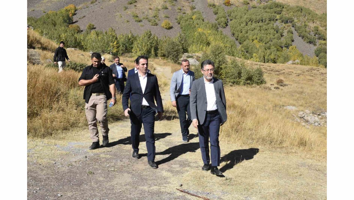 Tarım ve Orman Bakanı Yumaklı: "Nemrut Kalderası'nı dünyanın gündemine taşıyacağız"