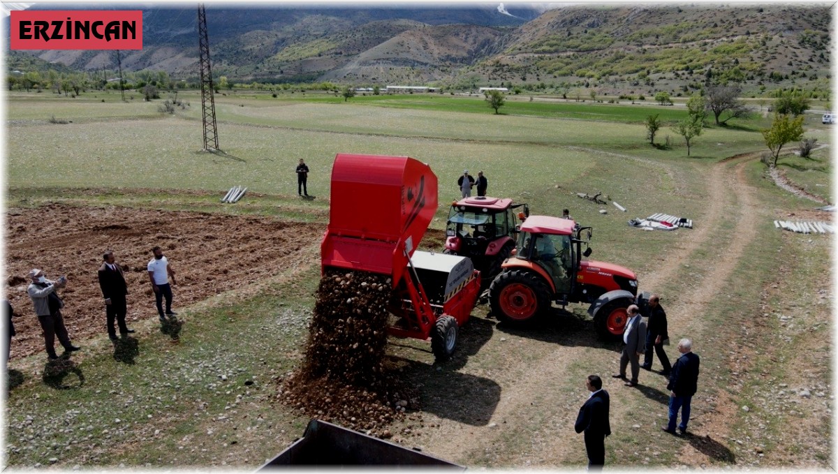 Taş toplama makinasıyla ekilemeyen topraklar can bulacak