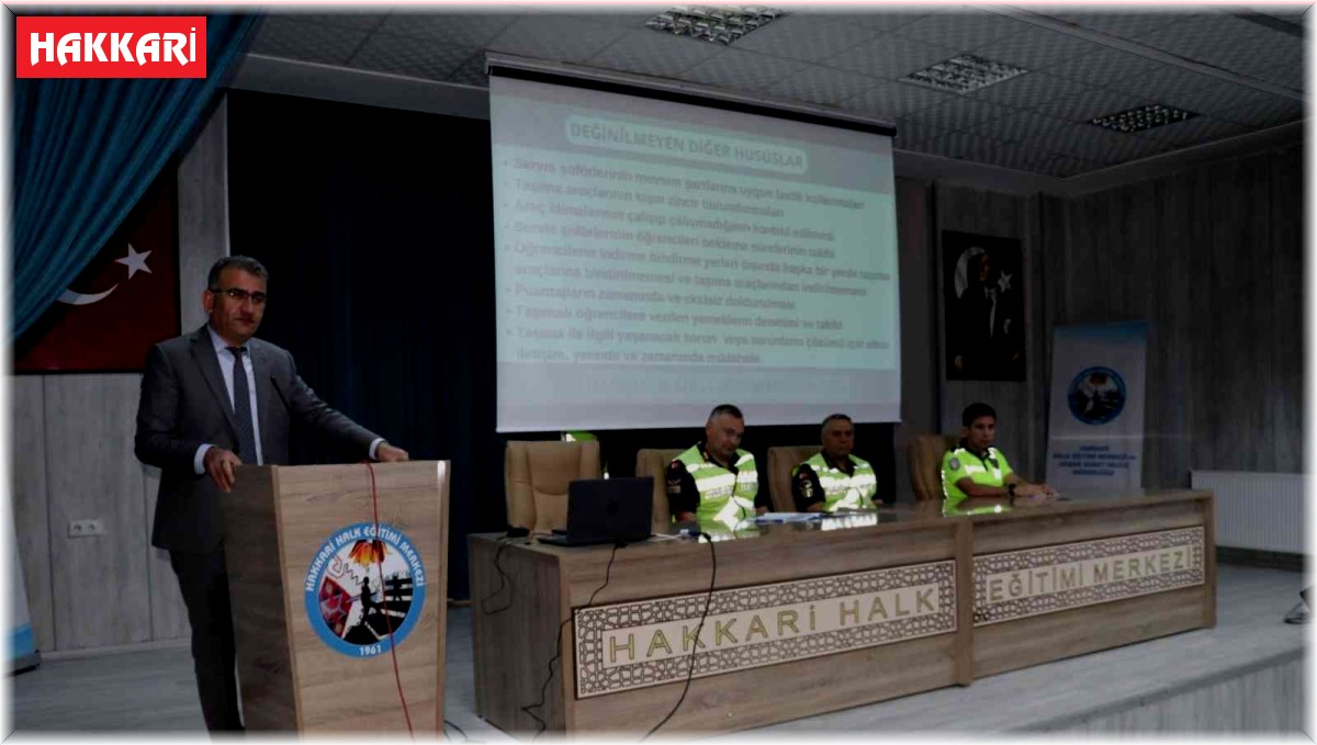 Taşımalı eğitim servis şoförleri ile toplantı yapıldı