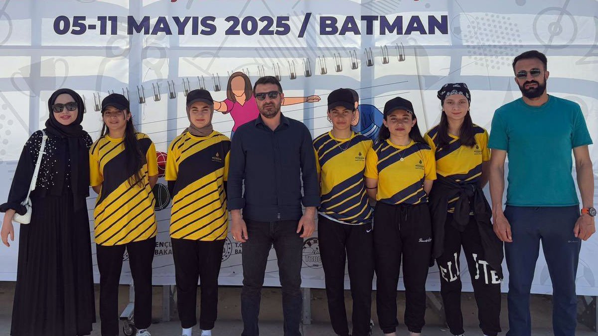 Taşlıçay Anadolu İmam Hatip Lisesi Bocce Takımı Batman'daki Grup Müsabakalarına Katıldı
