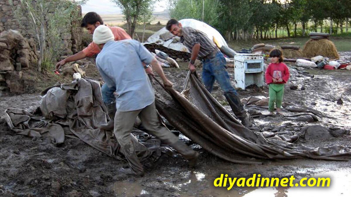 Taşlıçay Aşağıdumanlı köyünde sel: 1 ev yıkıldı, 30 ev kullanılamaz hale geldi