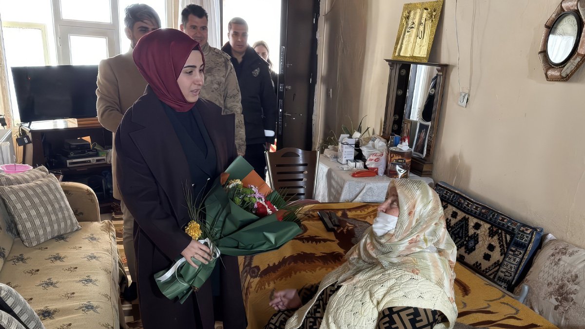 Taşlıçay Kaymakamı Kübra Baka Kılıç’tan 8 Mart’ta şehit annesine anlamlı ziyaret