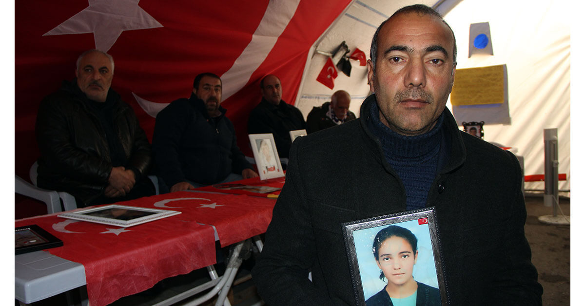 Taşlıçaylı babanın HDP önündeki evlat nöbeti 142'nci gününde