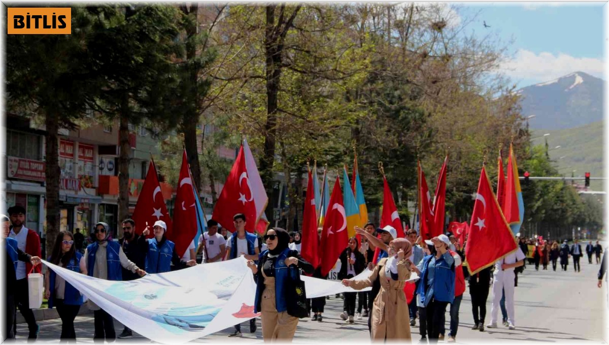 Tatvan'da 19 Mayıs Atatürk'ü Anma, Gençlik ve Spor Bayramı kutlaması
