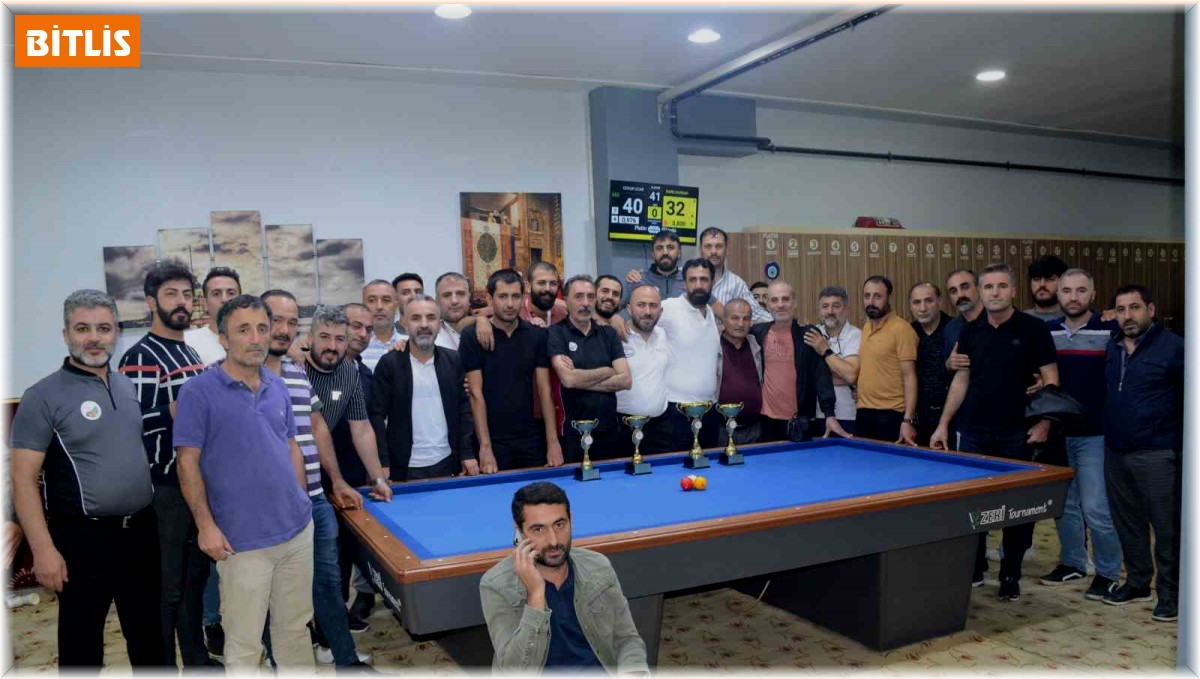 Tatvan'da '2. Bitlis 3 Bant Bilardo İl Birinciliği Turnuvası' düzenlendi