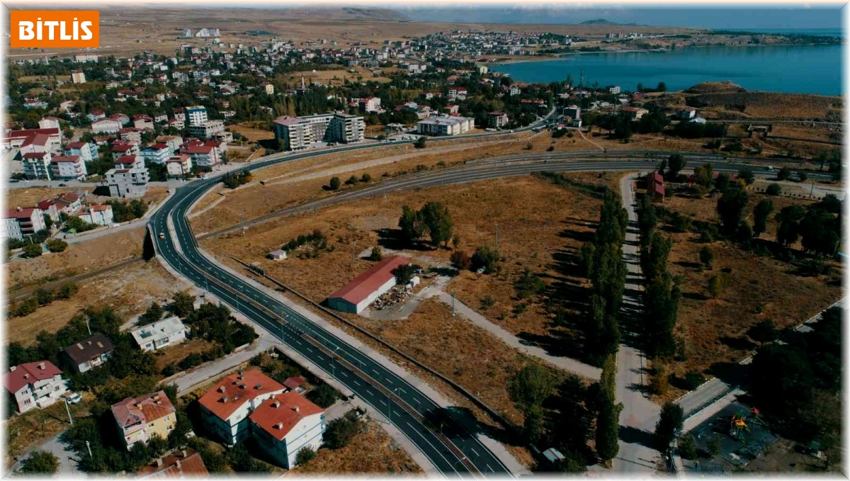 Tatvan'da asfalt seferberliği