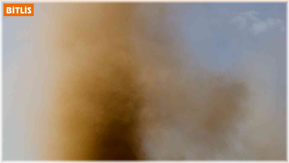 Tatvan'da çıkan hortum paniğe neden oldu