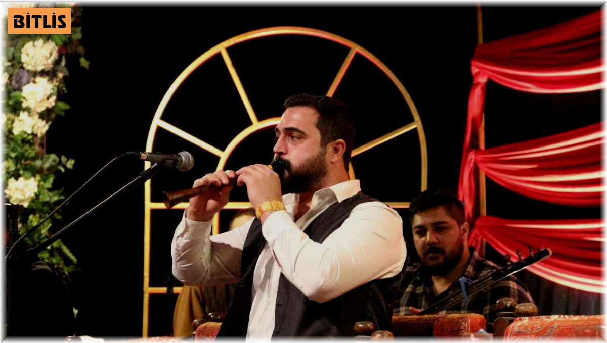 Tatvan'da "Dengbejler Gecesi" düzenlendi