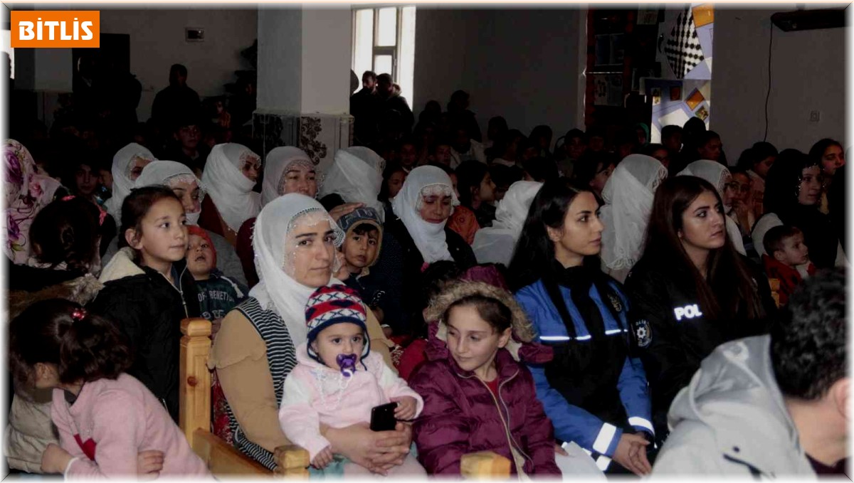 Tatvan'da köy çocukları yerli İHA'larla tanıştı