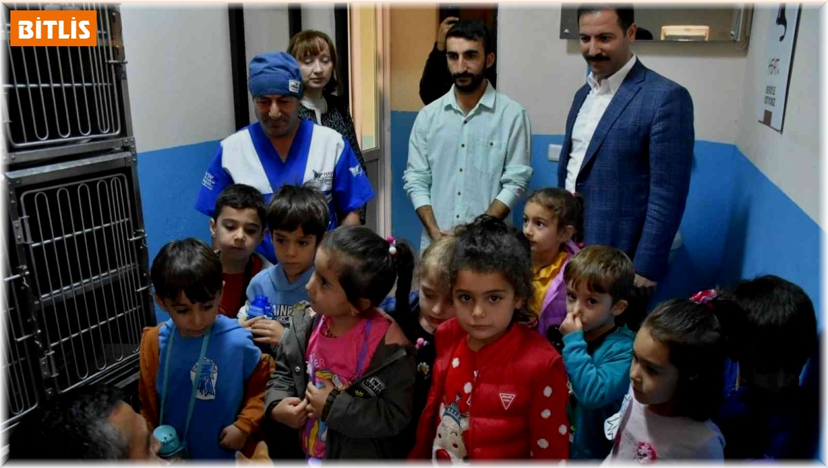 Tatvan'da minikler can dostları ile buluştu