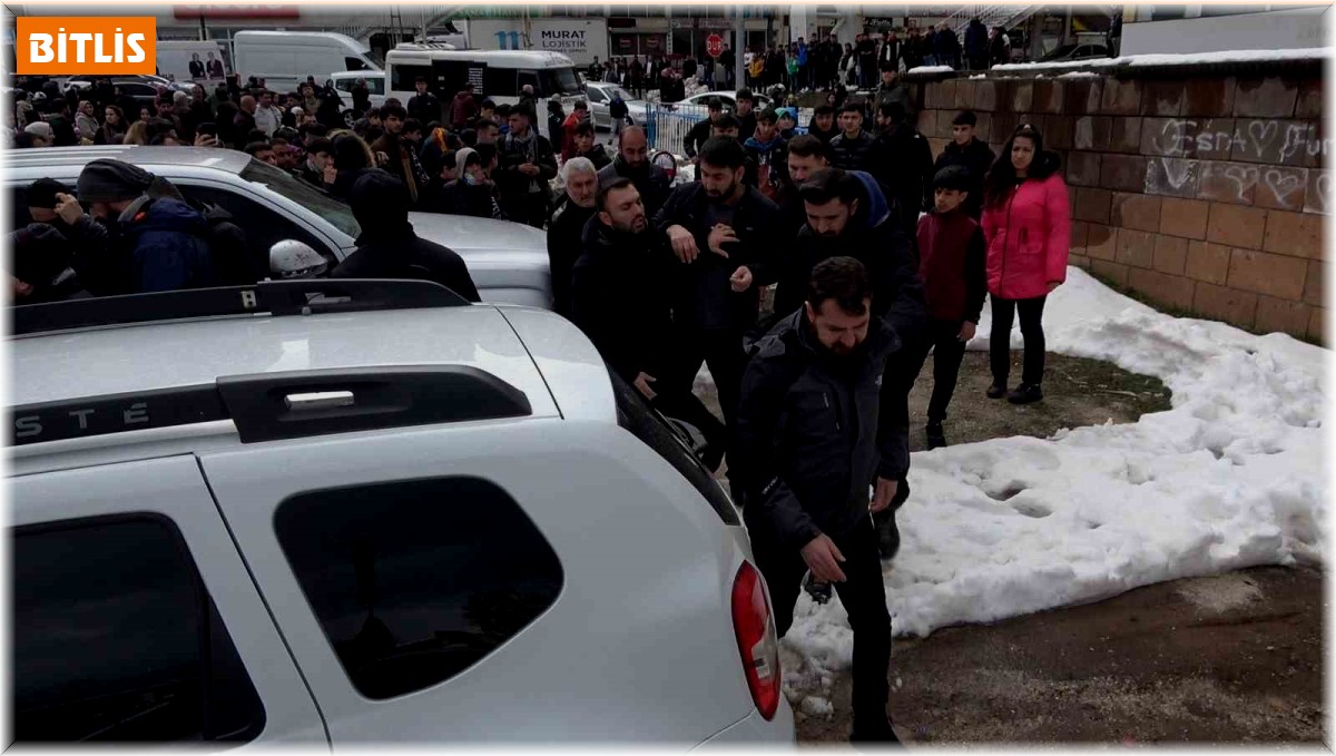 Tatvan'da Nevruz kutlamasında 4 kişi gözaltına alındı