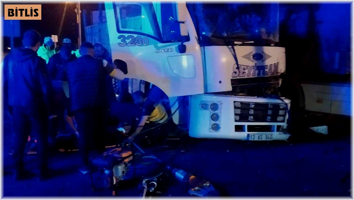 Tatvan'da trafik kazası: 1 yaralı