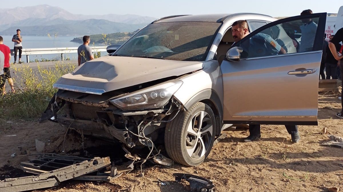 Tatvan'da trafik kazası: 5 yaralı