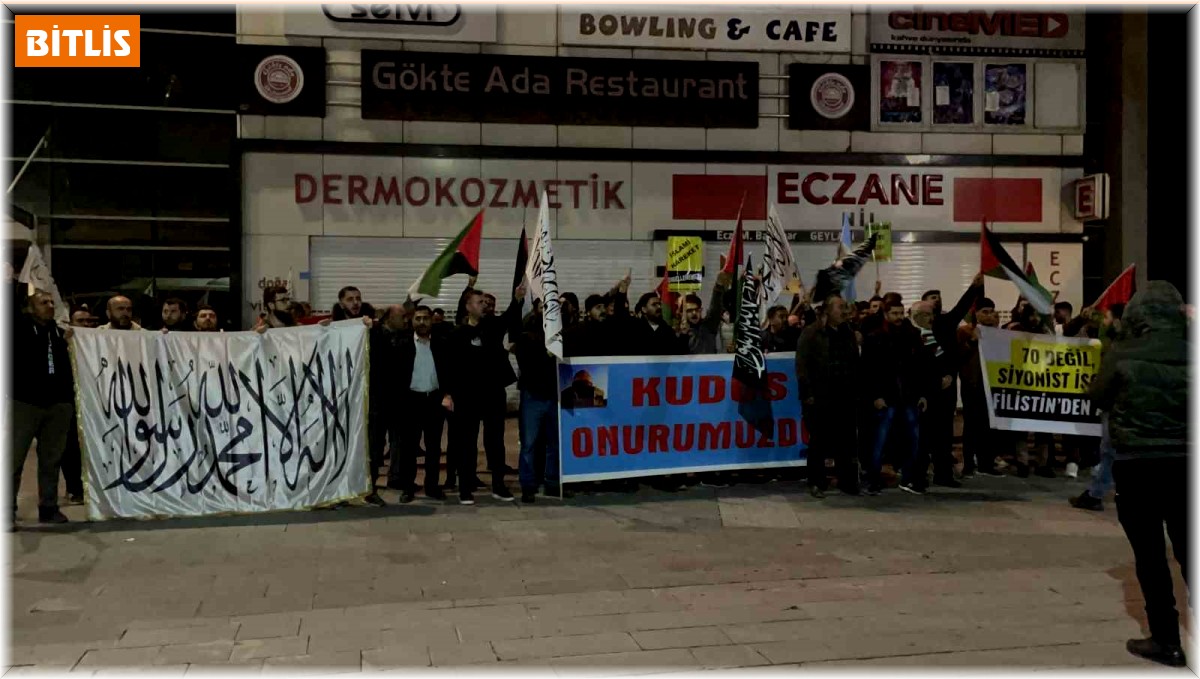 Tatvan'da vatandaşlar İsrail'i protesto etti