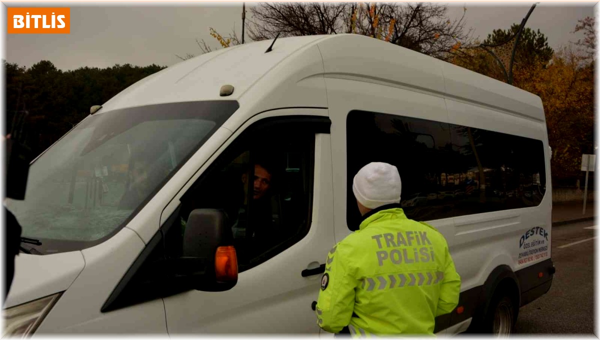 Tatvan'da zorunlu kış lastiği denetimi yapıldı