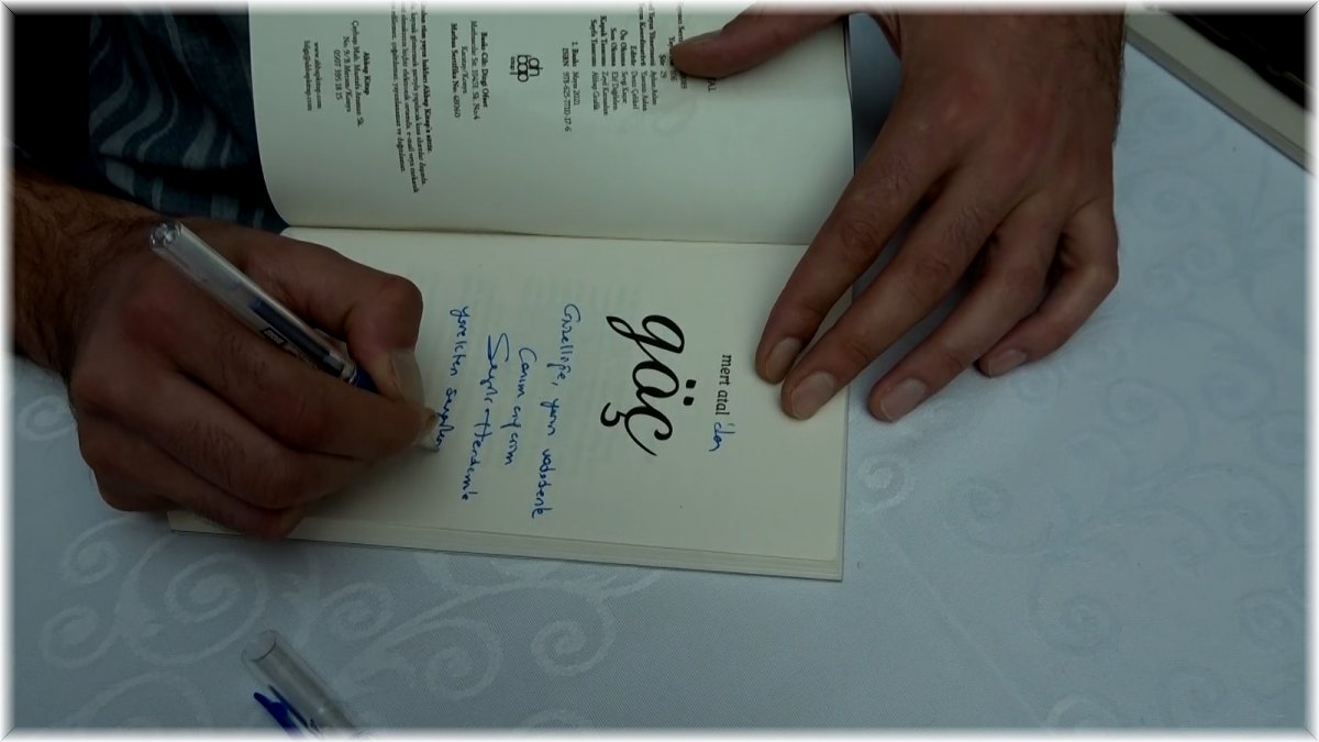 Tatvanlı yazarların imza ve söyleşi programına büyük ilgi