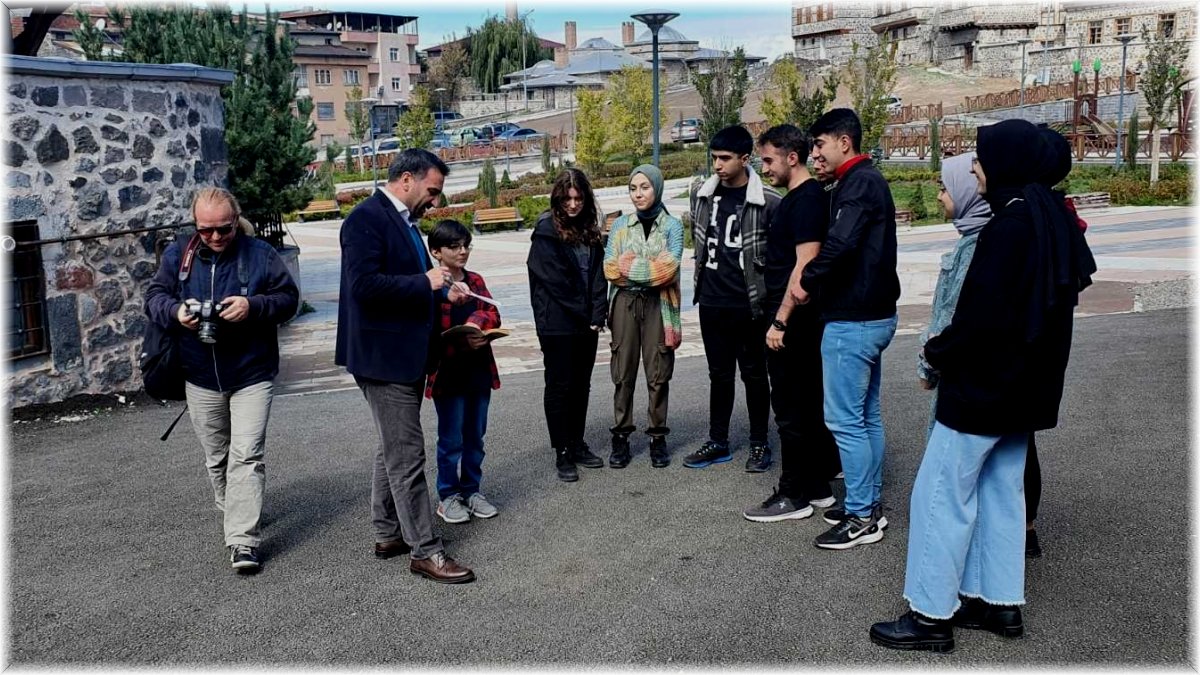 TDED Erzurum Şube Başkanı Ertaş: 'Kerem ile Aslı Erzurum'un kültürel değeridir'