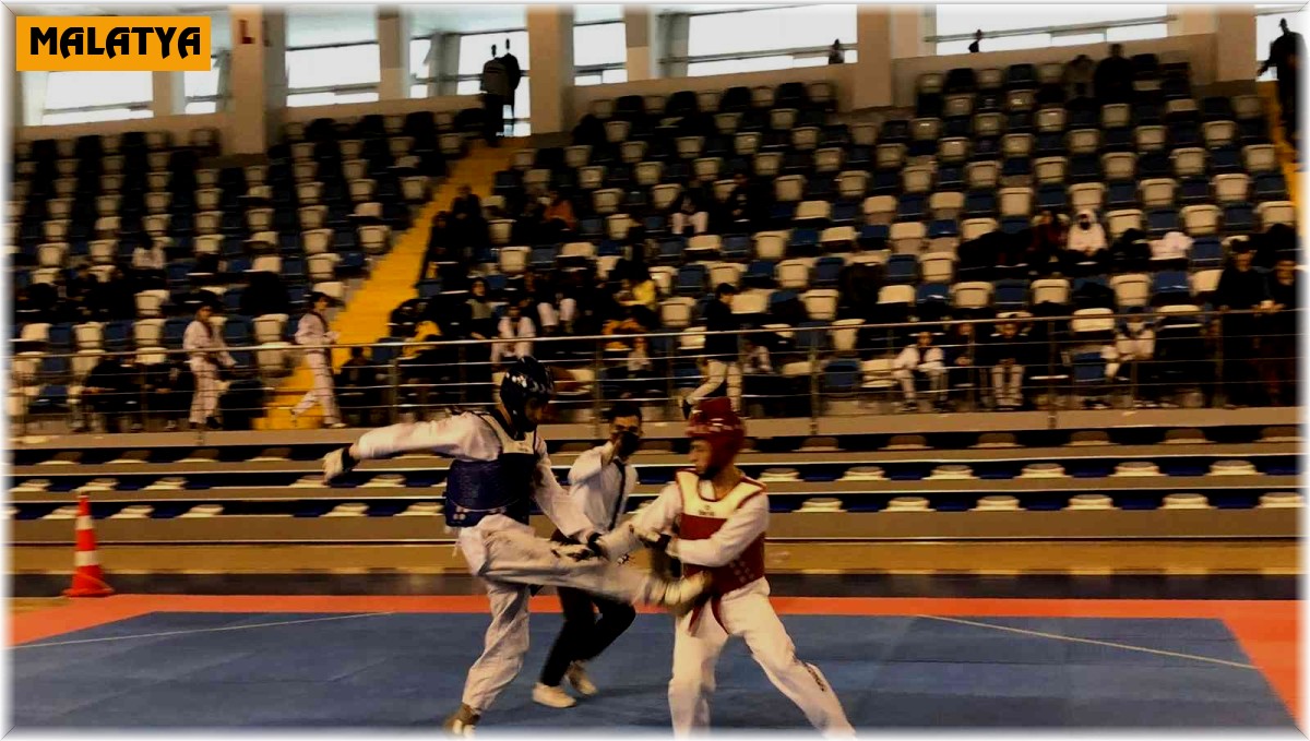 Tekmeler şampiyonluk için atılıyor