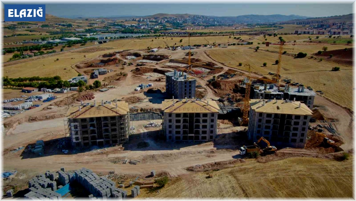 Temelini Cumhurbaşkanı Erdoğan atmıştı: Kalıcı konutların yapımı hızla sürüyor