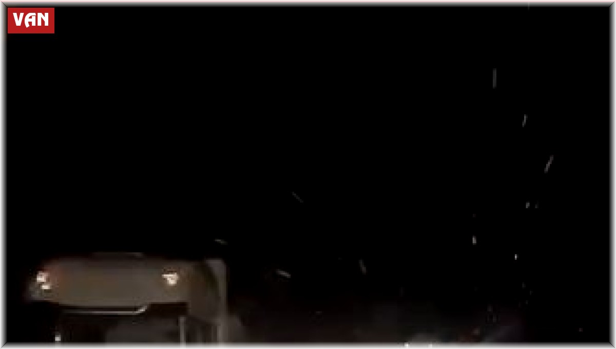 Tendürek Geçidi'nde ulaşıma kar engeli