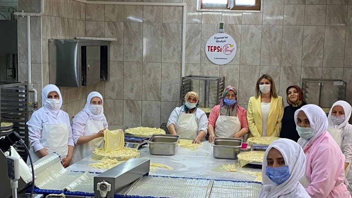 Tepsi börek Ağrı ve Kars şubelerini açtı