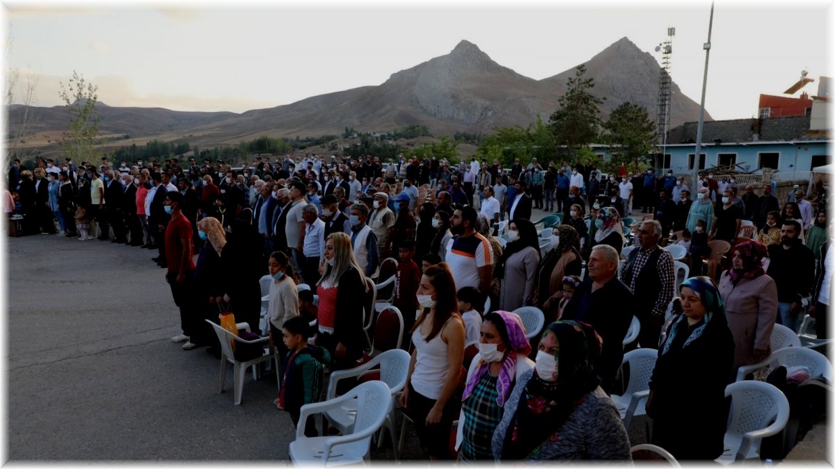 Tercan 1. Bal Festivali düzenlendi