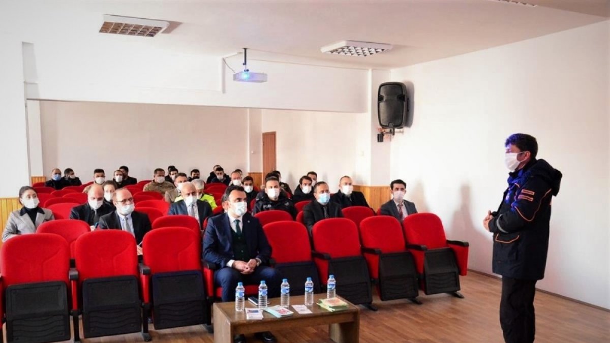 Tercan'da Afet Farkındalık Eğitimi verildi