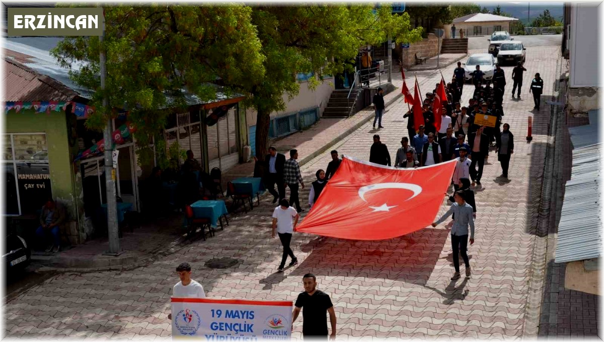 Tercan'da Gençlik Yürüyüşü yapıldı