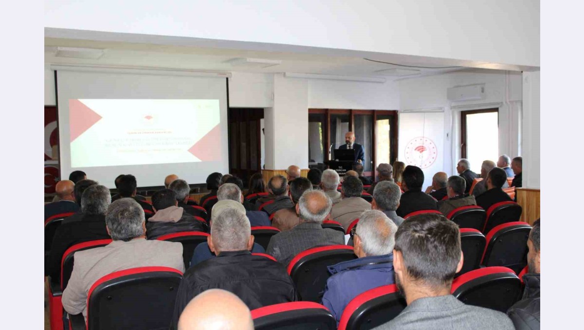 Tercan'da muhtarlara yönelik toplantı düzenlendi