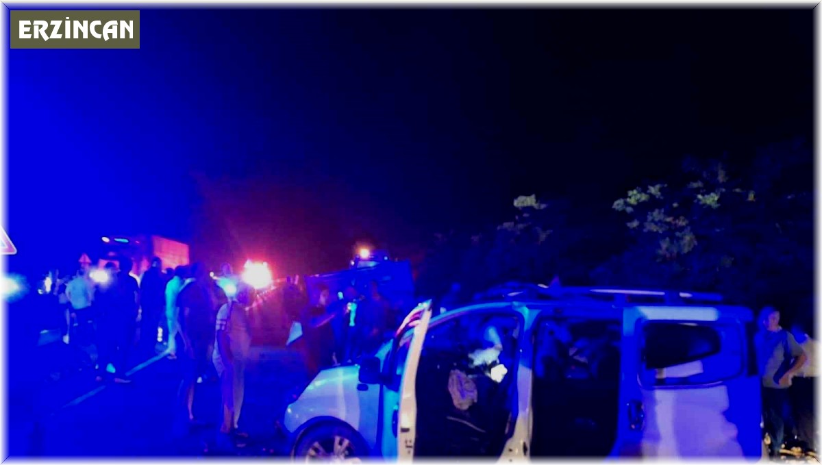 Tercan'da trafik kazası: 3 ölü, 3 yaralı