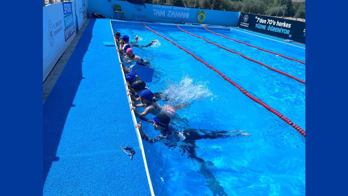 Tercan'da yüzme kursu açıldı