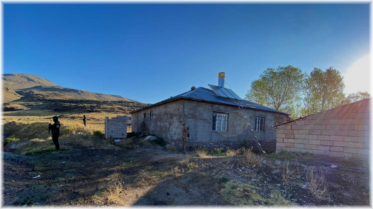 Terör propagandası yapıp devlet büyüklerine hakaret eden şahıs yakalandı