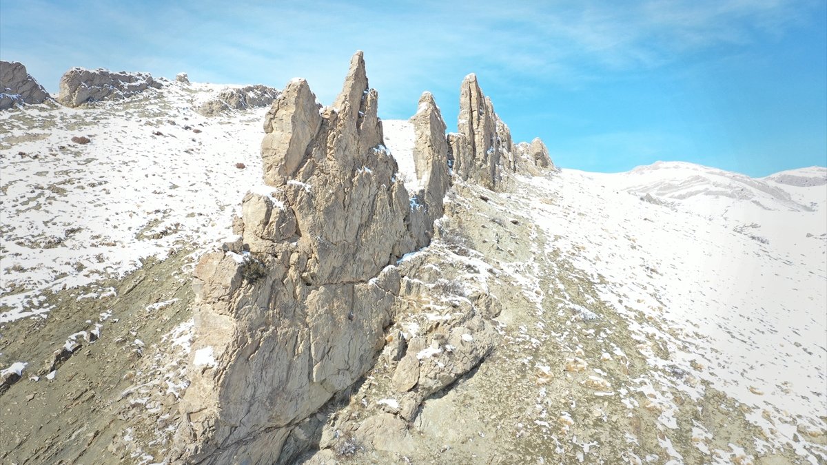 "Testere Vadisi" beyaz örtüsüyle farklı güzelliğe büründü