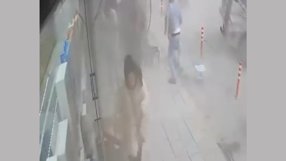 Tır lastiği patladı, vatandaşlar korku dolu anlar yaşadı