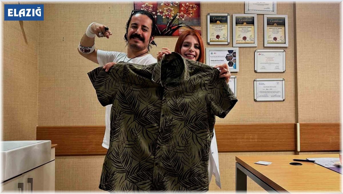 Tiyatro oyununu sergilemek için 30 günde 20 kilo verdi