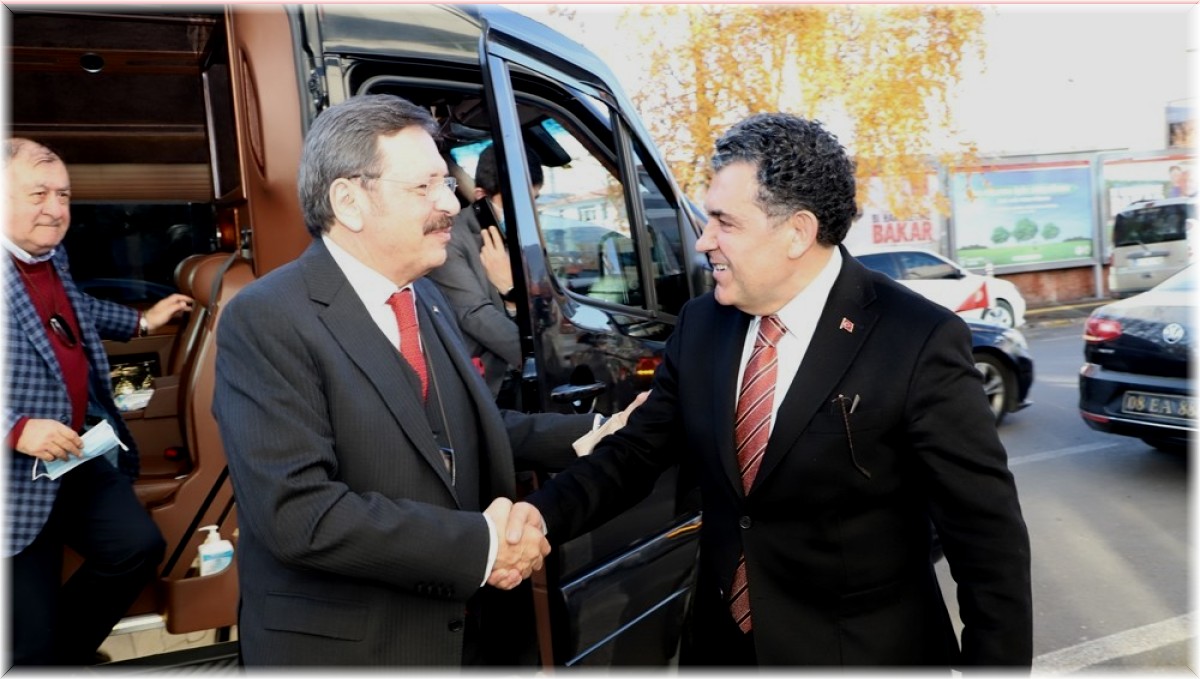TOBB Başkanı Rıfat Hisarcıklıoğlu, Belediye Başkanı Faruk Demir'i ziyaret etti