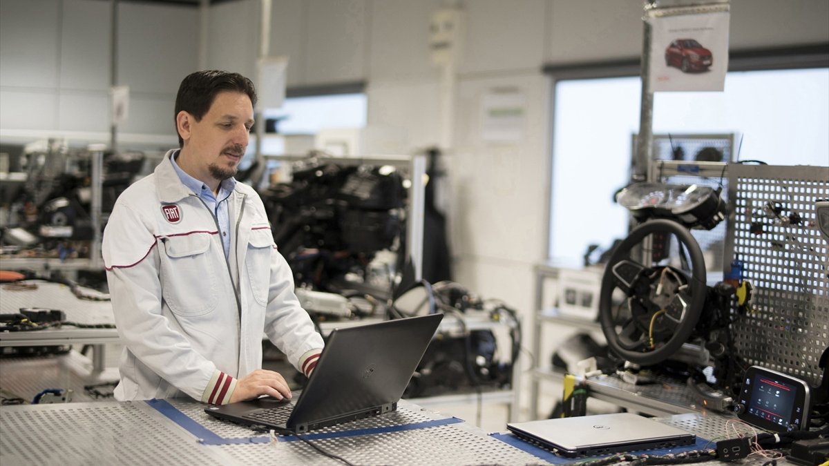 Tofaş, dünyaya mühendislik ihraç ediyor